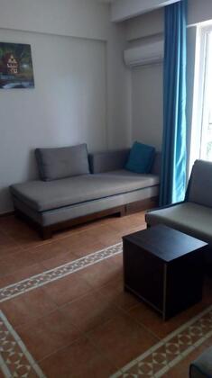 Lily Family Apart - Görsel 8