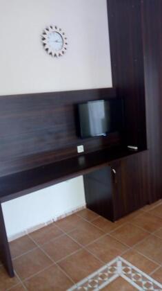 Lily Family Apart - Görsel 9