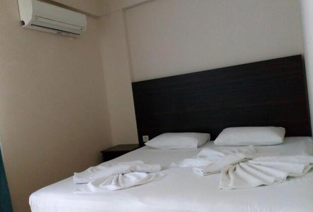 Lily Family Apart - Görsel 6