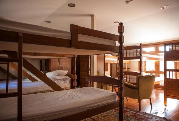 Chambers Of The Boheme - Görsel 40