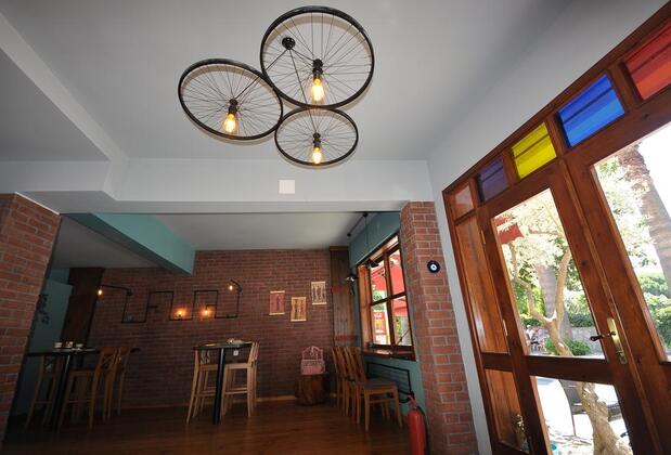 Queen Bee Hotel - Görsel 7