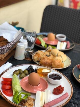 Queen Bee Hotel - Görsel 14