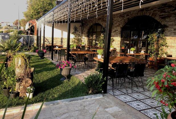 8 Rooms Boutique Hotel - Görsel 9