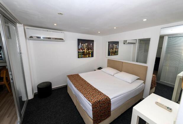 B Guest Hotel - Görsel 15