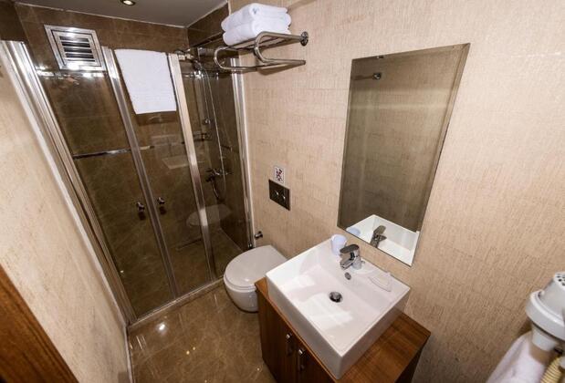 B Guest Hotel - Görsel 19