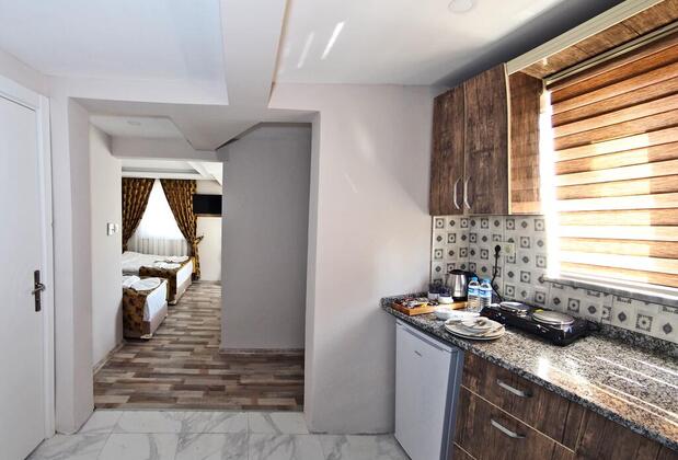 The Queen Hotel - Görsel 29