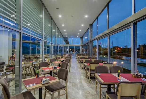 Park Inn by Radisson Samsun - Görsel 14