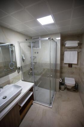 Can Deluxe Hotel - Görsel 24