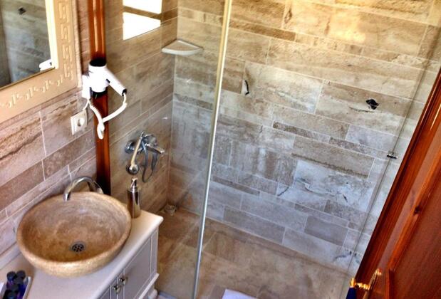 Cunda Vrodi Otel - Görsel 12