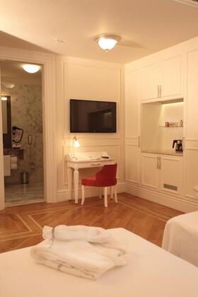 Corinne Art & Boutique Hotel - Görsel 29