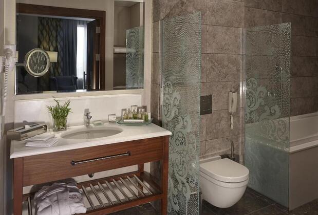 Crowne Plaza İstanbul Oryapark - Görsel 28