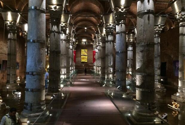 Pandan Karakoy Suit - Görsel 4