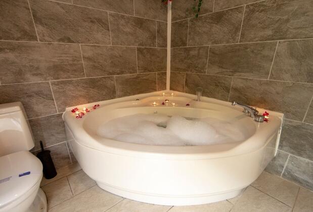 Riverside Inn Otel - Görsel 41