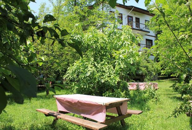 Kuşçu Konak - Cafe Garden - Görsel 3