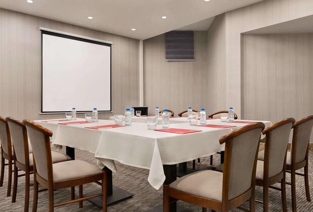 Ramada by Wyndham Van - Görsel 20