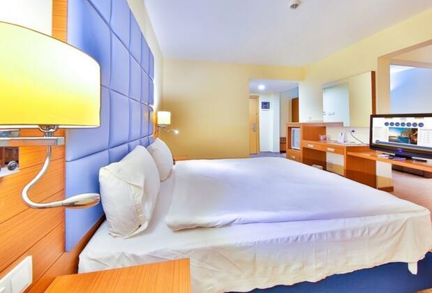 Marina Hotel & Suites - Görsel 30