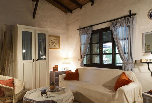 Bakkhos Guesthouse Kuşadası - Görsel 13