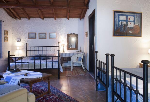 Bakkhos Guesthouse Kuşadası - Görsel 17