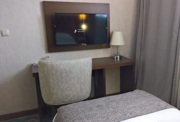 Zara Pars Ali Otel - Görsel 17