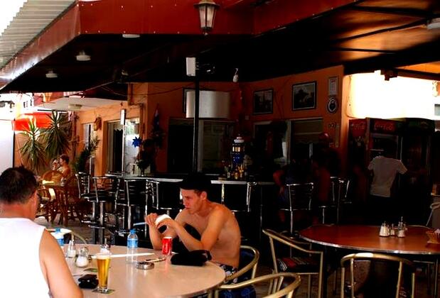 City Otel & Pension Kuşadası - Görsel 4