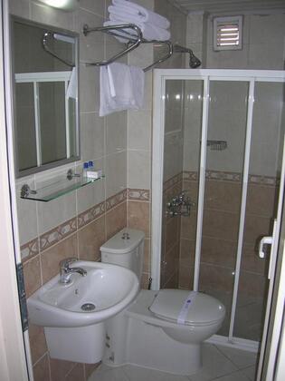 Güllüoğlu Hotel - Görsel 7