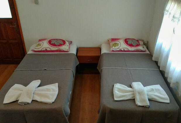 Karaburun Köy Evi Pansiyon - Görsel 5