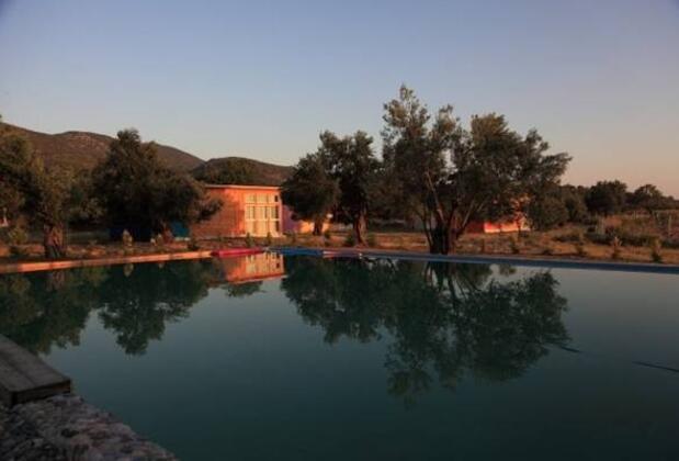 Almondville Pergamon Bungalows - Görsel 3