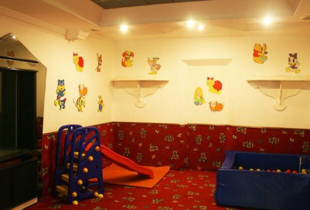 1943 Tarihi Emniyet Otel - Görsel 16