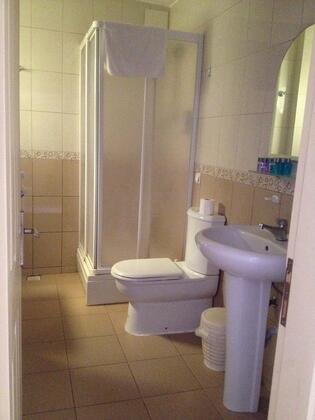 Alp Hotel Küçükkuyu - Görsel 26