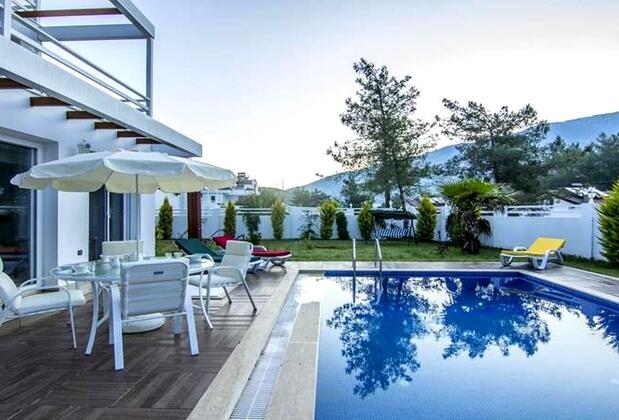 Luxury Pine Villa - Görsel 12