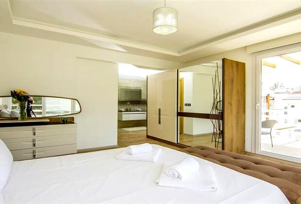 Luxury Pine Villa - Görsel 17