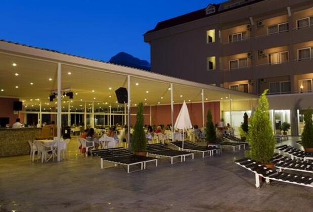 Castle Park Hotel - Görsel 17