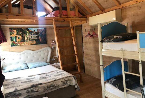 Can Otel ve Pansiyon Urla - Görsel 11