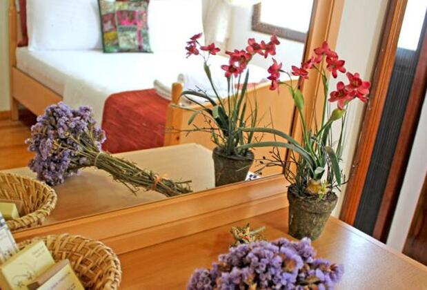 Bozcaada Butik Pansiyon - Görsel 11