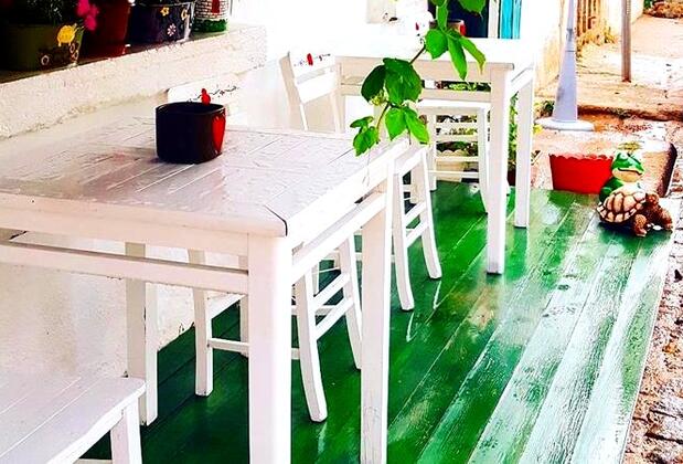 Bozcaada Butik Pansiyon - Görsel 9