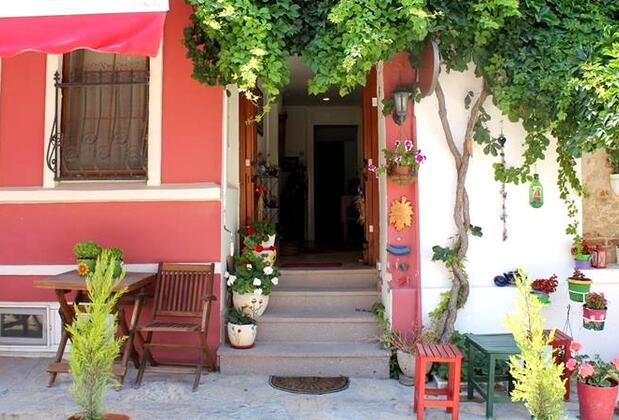 Bozcaada Butik Pansiyon - Görsel 3