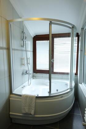 Tria Hotel İstanbul - Görsel 21