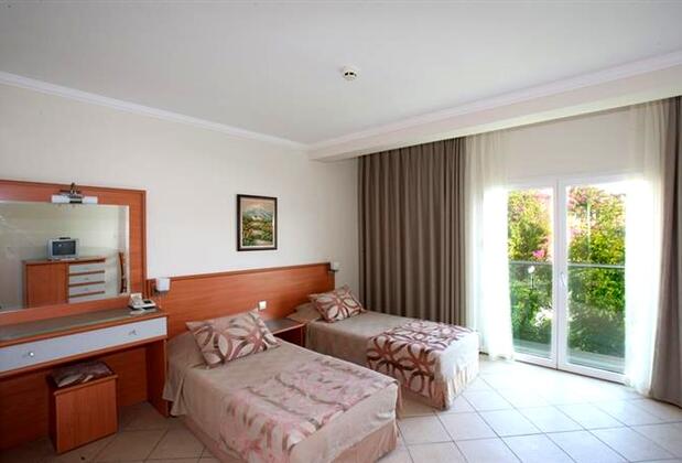 Palm Beach Otel Küçükkuyu Gümbet - Görsel 17