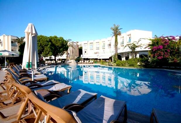 Palm Beach Otel Küçükkuyu Gümbet - Görsel 3