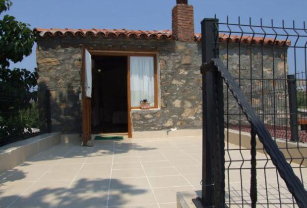 Bozcaada Karaf Bağevleri - Görsel 3