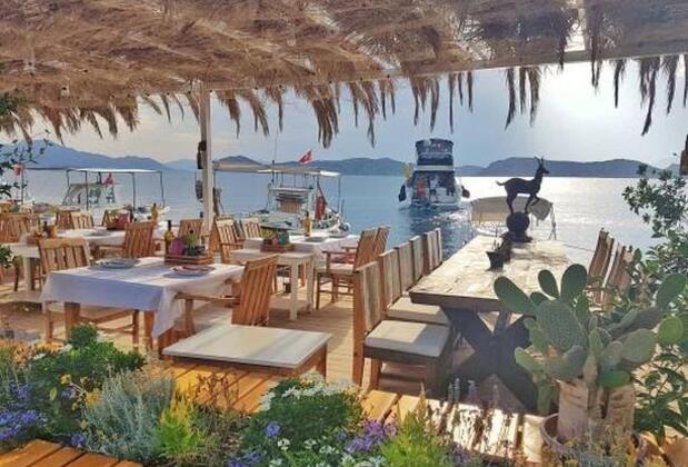 Bi' Oda Bi' Balkon by Barba Saranda - Görsel 6