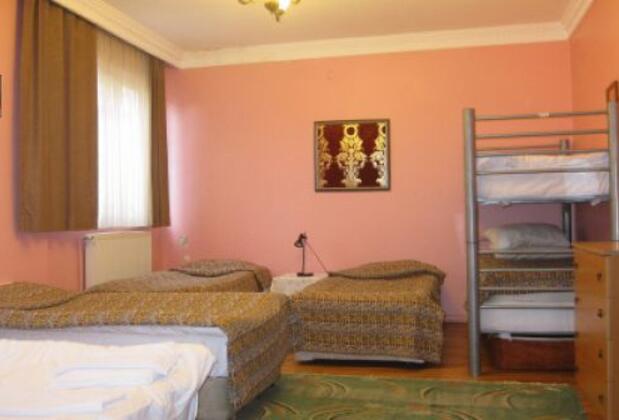 Bonjour Guesthouse - Görsel 13