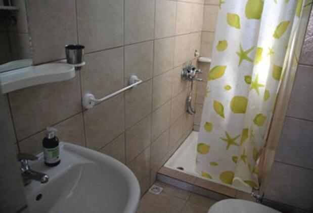 Bozcaada Gezievi Pansiyon - Görsel 3