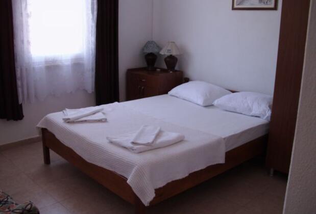 Bozcaada Gezievi Pansiyon - Görsel 15