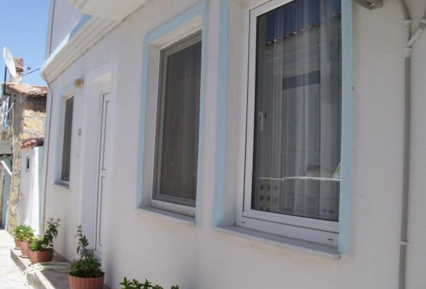 Bozcaada Gezievi Pansiyon - Görsel 21