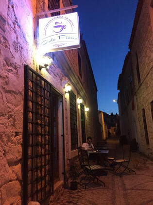 Cafe Piano Otel Alaçatı - Görsel 10