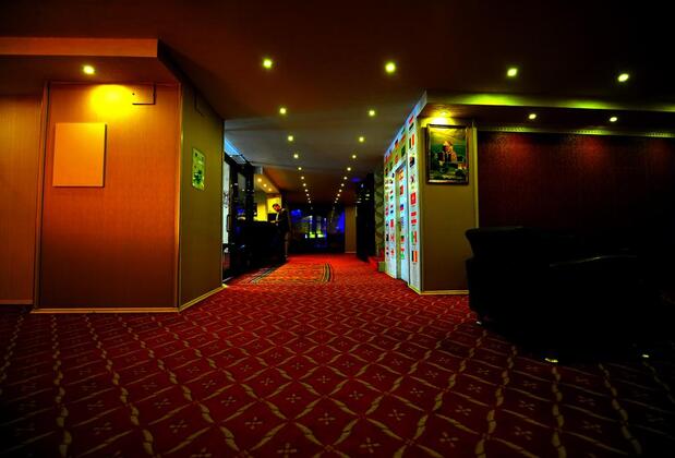 Büyük Asur Oteli - Görsel 15