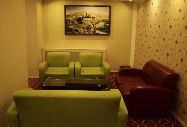 Büyük Asur Oteli - Görsel 29