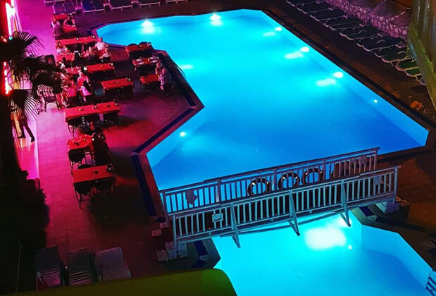 Club Ekinci Palace Hotel İçmeler - Görsel 17