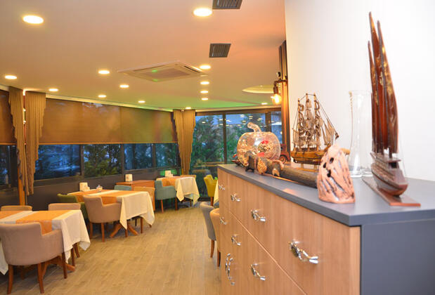 Grand Lark Hotel - Görsel 18